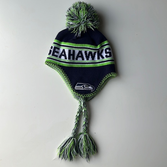 SEATTLE SEAHAWKS WINTER BEENIE - Picture 2 of 4